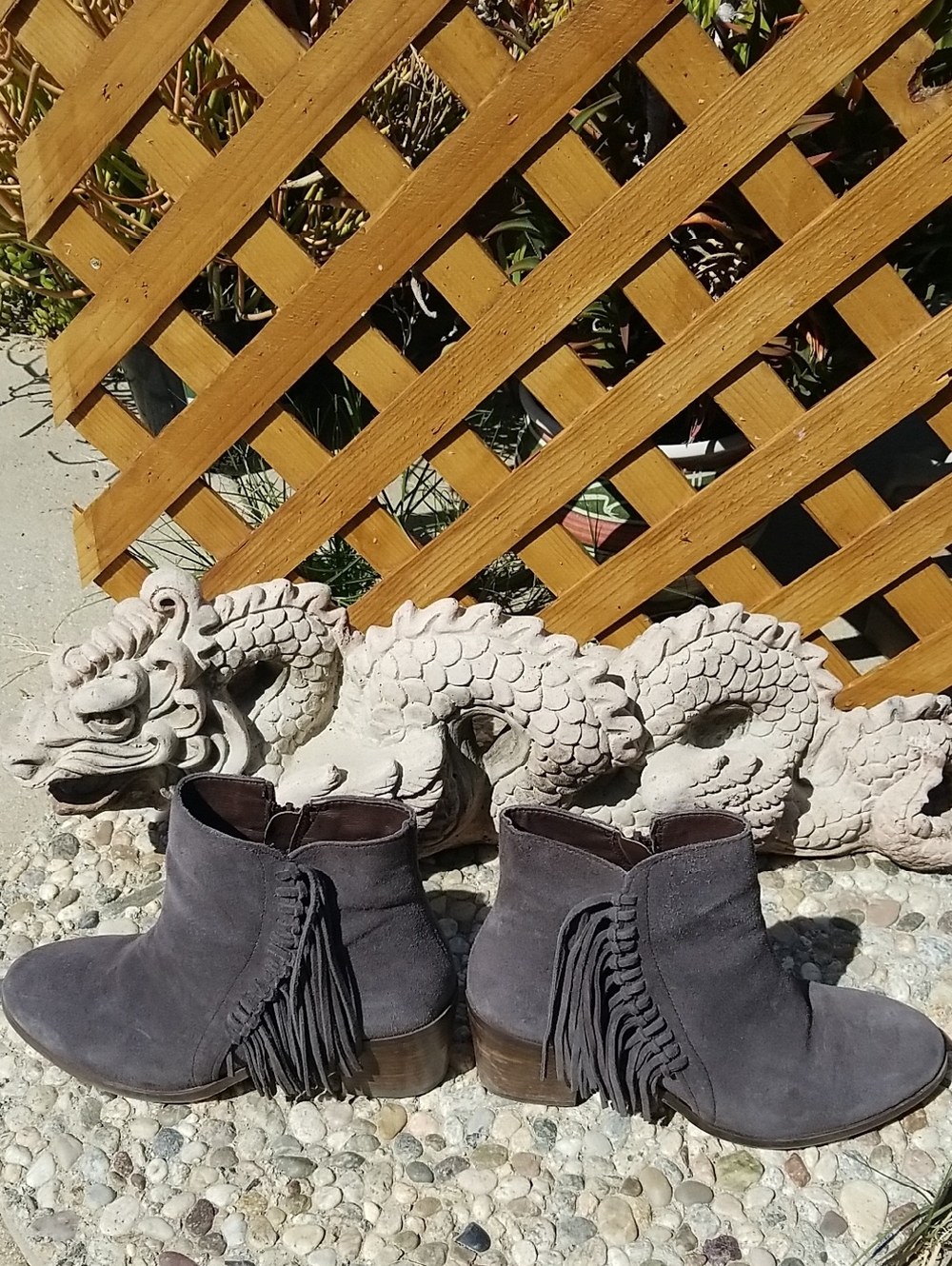 Kenneth Cole Reaction Women's Putty Gray Suede Fringe Ankle Boots - Size  8.5 - Picture 5 of 7